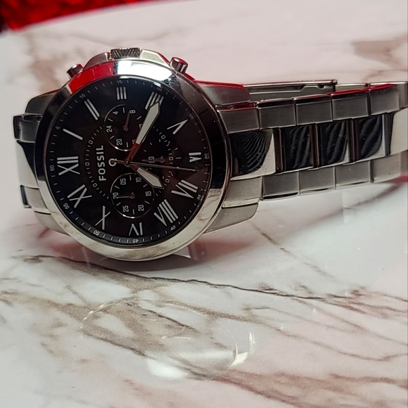 Men's FOSSIL Watch - Picture 1 of 8